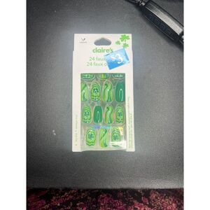 Claire's Faux false nails Shamrock clover St. Patricks day green Short Ballerina